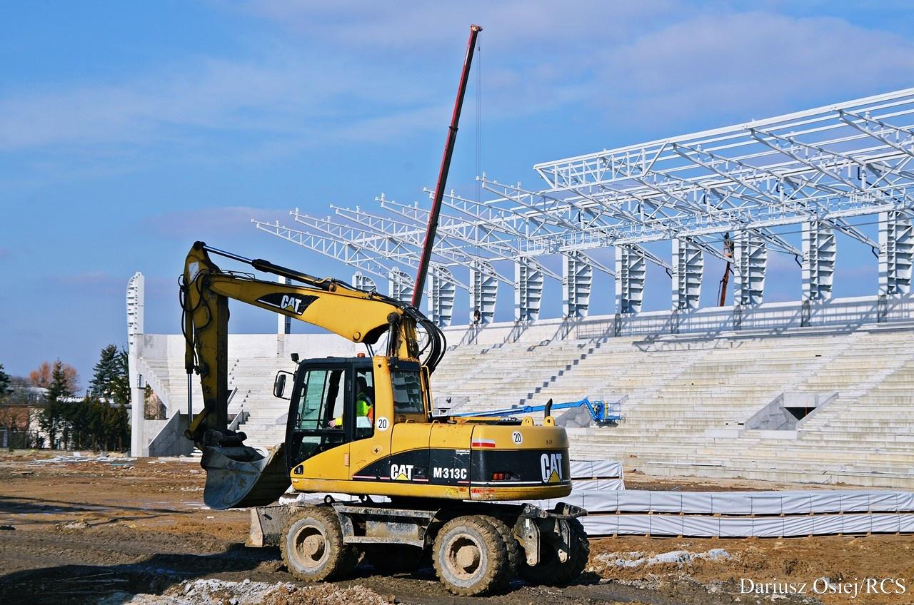 Intensywne prace na stadionie Radomiaka. Miejski Ośrodek Sportu i Rekreacji raportuje o postępach.
