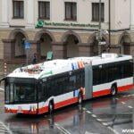 „Young Ekosia” i „Prądozaur” wyjechały na ulice Radomia. Nowe elektryczne autobusy będą obsługiwać linię 7, która kursuje z Michałowa na Południe.