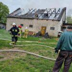 Pożar w gminie Skaryszew. Płonęła obora w Wólce Twarogowej.