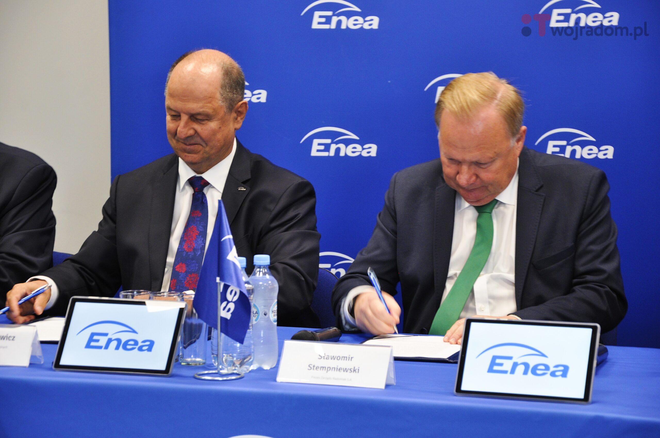 Enea Wytwarzanie zawarła z Radomiakiem Radom aneks do obowiązującej umowy sponsoringowej, który pozwoli na zwiększenie świadczeń dla sponsora, a klubowi zapewni stabilne warunki do rozwoju sportowego.