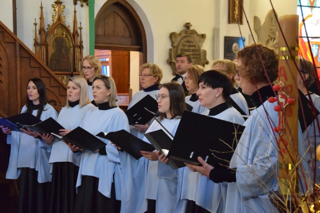 W kościele Opieki Świętego Józefa w Jedlni–Letnisku odbył się koncert kolęd. W trakcie wydarzenia odśpiewano popularne kolędy!