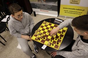 W Aptece Kultury odbył się turniej szachowy. Wydarzenie było kontynuacją projektu "Szachy w Malczewskim".