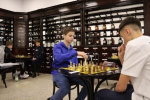 W Aptece Kultury odbył się turniej szachowy. Wydarzenie było kontynuacją projektu "Szachy w Malczewskim".