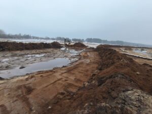 W regionie radomskim powstaje nowe kąpielisko. Kiedy zakończy się budowa zalewu w Cetniu w gminie Odrzywół?