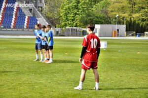 Wielkie piłkarskie emocje i rywalizacja fair play wśród młodych piłkarzy. Na stadionie Miejskiego Ośrodka Sportu i Rekreacji w Radomiu odbył się finał turnieju Mini Euro Radom 2024.