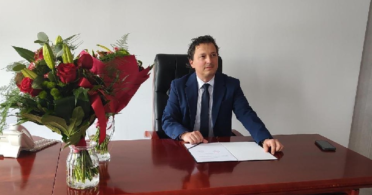 W Jedlni-Letnisku nie dojdzie do referendum w sprawie odwołania burmistrza Rafała Kornata. Komisarz Wyborczy w Radomiu odrzucił złożony przez mieszkańców wniosek, ponieważ po weryfikacji formalnej uznano, że liczba ważnych podpisów była niższa niż wymagana do przeprowadzenia referendum.