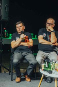 W środę, 18 czerwca 2025 roku, w budynku Amfiteatru przy ul. Parkowej 1 odbyło się spotkanie kibiców Radomiaka z uczestnikami wydarzeń Radomskiego Czerwca 1976 roku. Wydarzenie zorganizowało Stowarzyszenie Kibiców Radomiaka „Tylko Radomiak”, a jego celem było oddanie hołdu bohaterom tamtych dni oraz pielęgnowanie pamięci o niezłomności mieszkańców miasta.