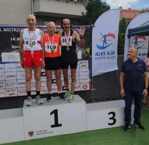 W miniony weekend, 5–6 lipca 2025 roku, w Gorzowie Wielkopolskim odbyły się 35. Mistrzostwa Polski Masters w Lekkiej Atletyce. W zawodach wzięła udział rekordowa liczba 606 uczestników rywalizujących w 12 kategoriach wiekowych – od 35. roku życia wzwyż, z podziałem co pięć lat.