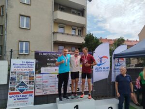 W miniony weekend, 5–6 lipca 2025 roku, w Gorzowie Wielkopolskim odbyły się 35. Mistrzostwa Polski Masters w Lekkiej Atletyce. W zawodach wzięła udział rekordowa liczba 606 uczestników rywalizujących w 12 kategoriach wiekowych – od 35. roku życia wzwyż, z podziałem co pięć lat.