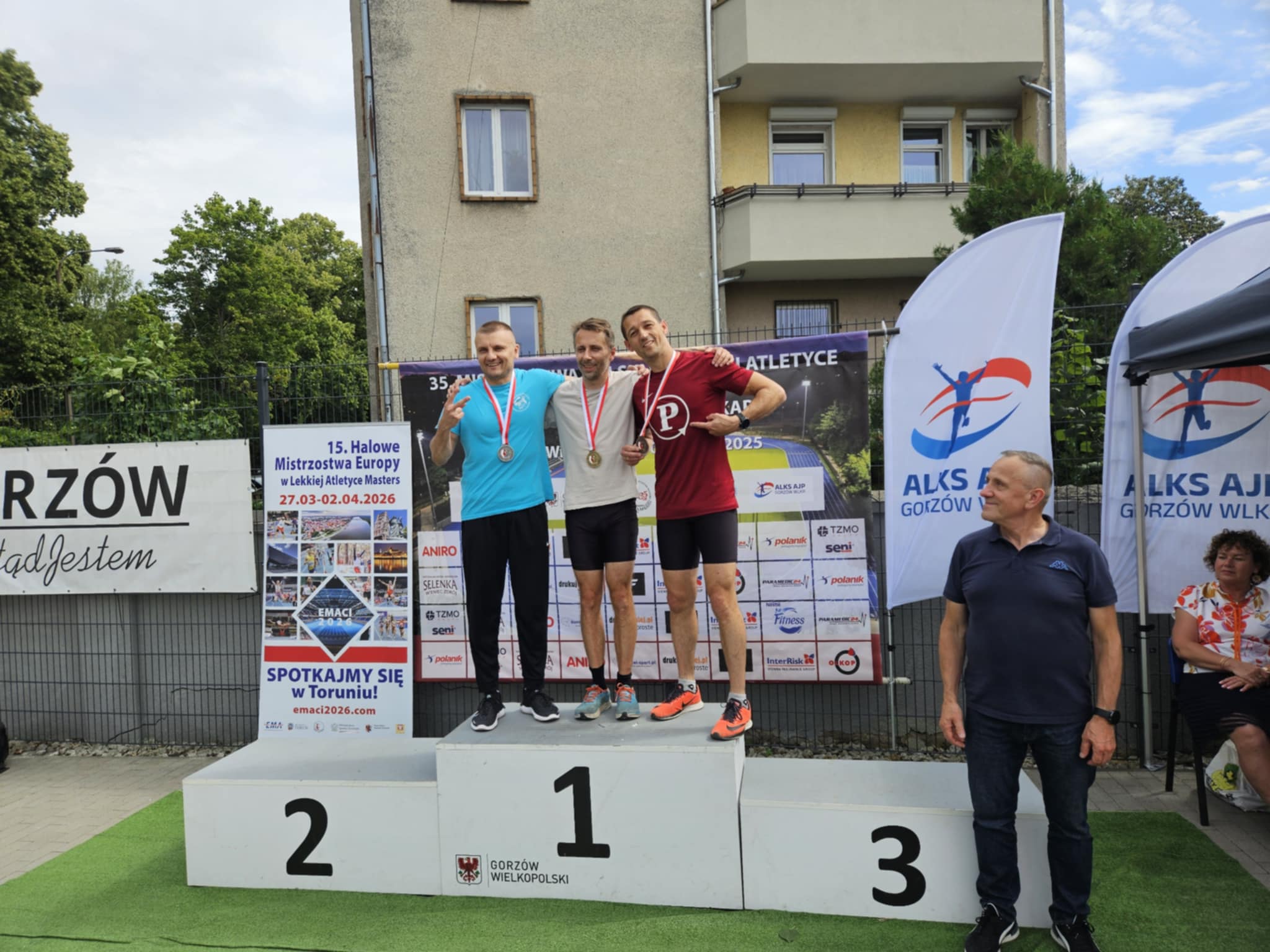 W miniony weekend, 5–6 lipca 2025 roku, w Gorzowie Wielkopolskim odbyły się 35. Mistrzostwa Polski Masters w Lekkiej Atletyce. W zawodach wzięła udział rekordowa liczba 606 uczestników rywalizujących w 12 kategoriach wiekowych – od 35. roku życia wzwyż, z podziałem co pięć lat.